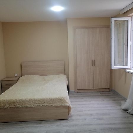 Guest House Anastasia Borjomi Bagian luar foto